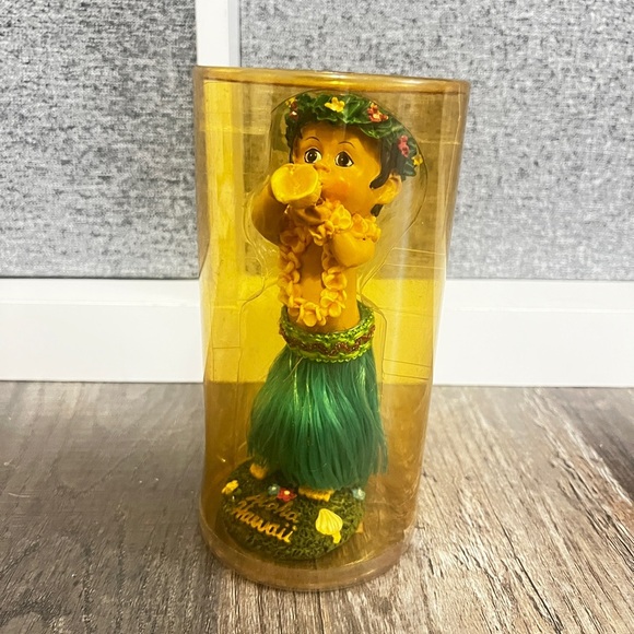 Vintage Hawaiian Hula Figurine - Picture 1 of 7
